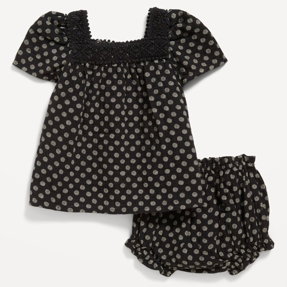 Old Navy Other - Printed Flutter-Sleeve Top & Bloomer Shorts Set For Baby